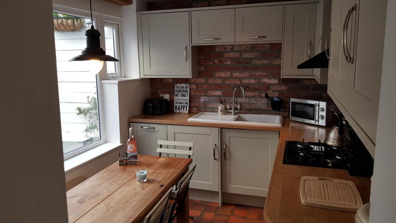 The Hideaway Villa Whitby Luaran gambar