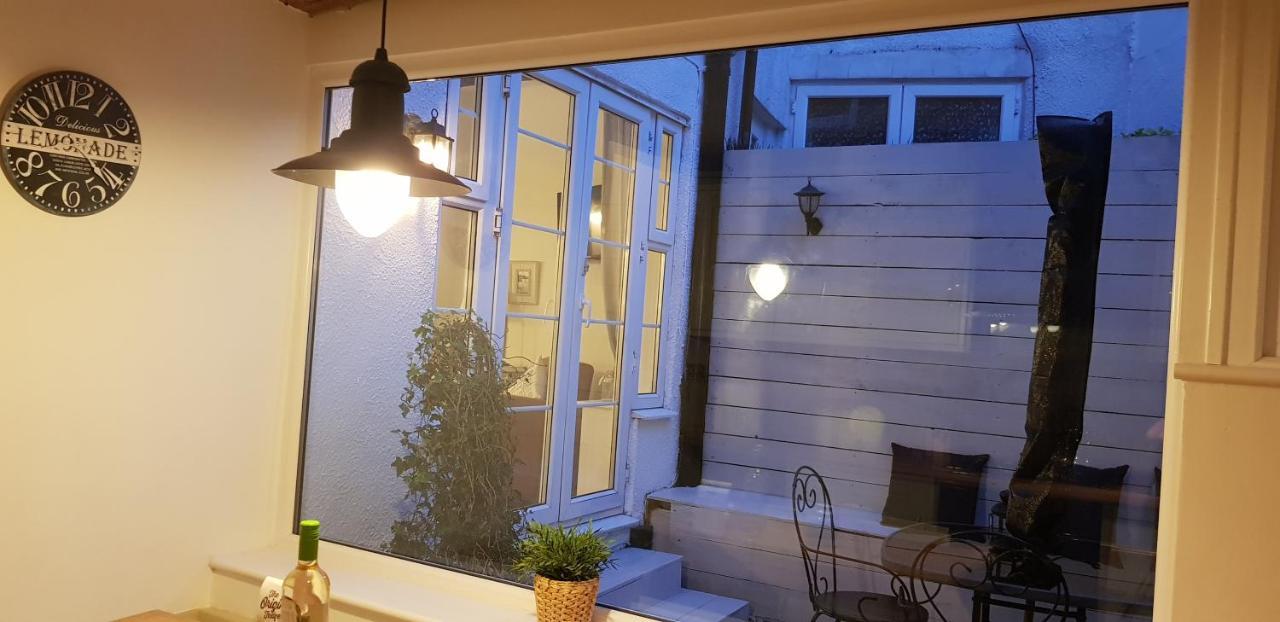 The Hideaway Villa Whitby Luaran gambar