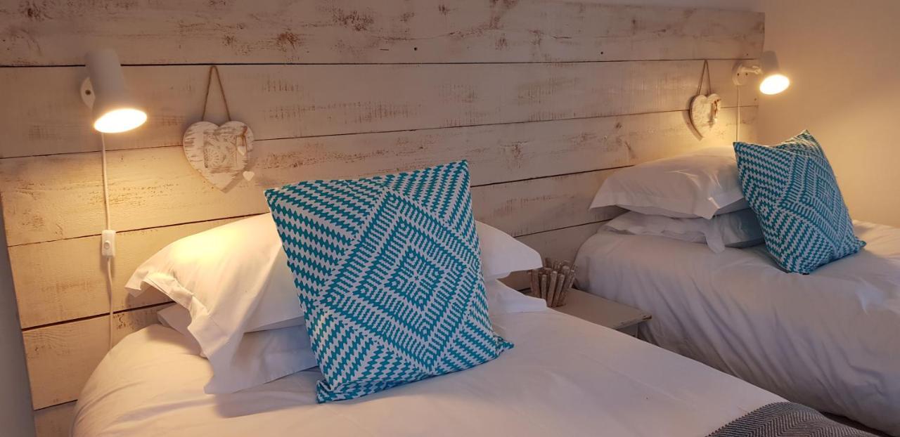 The Hideaway Villa Whitby Luaran gambar