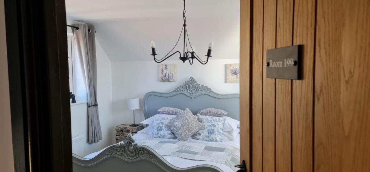 The Hideaway Villa Whitby Luaran gambar