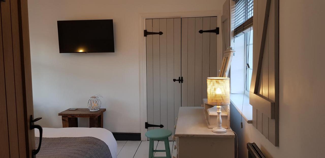 The Hideaway Villa Whitby Luaran gambar