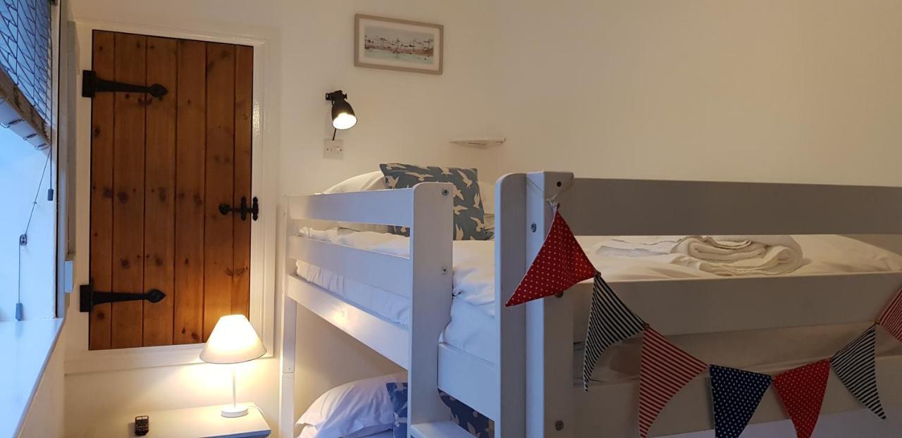 The Hideaway Villa Whitby Luaran gambar