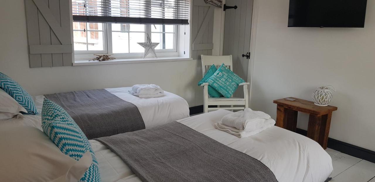 The Hideaway Villa Whitby Luaran gambar